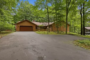 1728 Sunnyside Ct, Wilson, WI 53081 - Photo 1