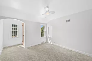 616 N 104th St, Wauwatosa, WI 53226 - Photo 26