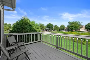 224 Wildflower Cir, Port Washington, WI 53074 - Photo 10