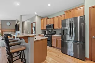 224 Wildflower Cir, Port Washington, WI 53074 - Photo 14