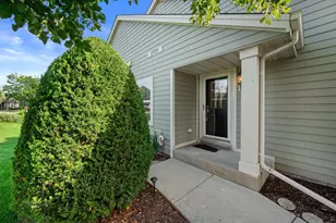 224 Wildflower Cir, Port Washington, WI 53074 - Photo 2