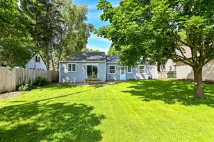 W62N352 Hanover Ave, Cedarburg, WI 53012 - Photo 16