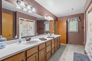 4023 N 52nd St, Sheboygan, WI 53083 - Photo 8