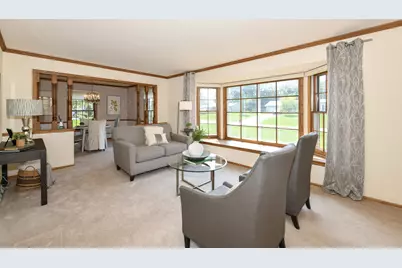 4690  Parkhurst Dr, Brookfield, WI 53045 - Photo 8
