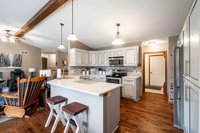 213  Gosdeck Ln, Johnson Creek, WI 53038 - Photo 2
