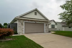213 Gosdeck Ln, Johnson Creek, WI 53038 - Photo 32