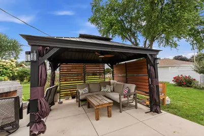 W243N6591  Westhaven Dr, Sussex, WI 53089 - Photo 22