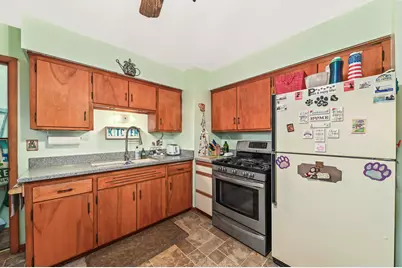 7822 W Palmetto Ave, Milwaukee, WI 53218 - Photo 10