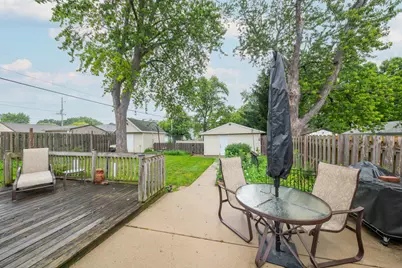7822 W Palmetto Ave, Milwaukee, WI 53218 - Photo 22