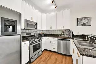 1888 N Water St, Milwaukee, WI 53202 - Photo 8
