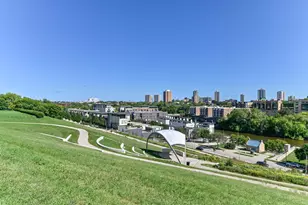 1888 N Water St, Milwaukee, WI 53202 - Photo 38