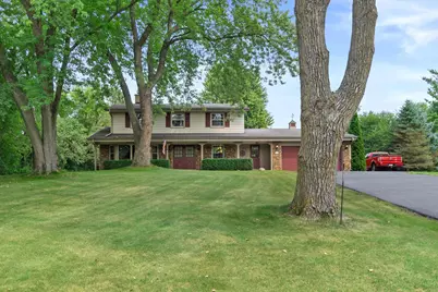 W227S4508  Patricia Ln, Waukesha, WI 53189 - Photo 2