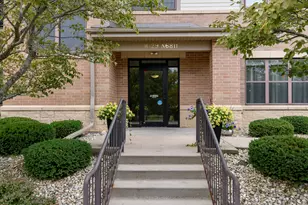 W129N6811 Northfield Dr, Menomonee Falls, WI 53051 - Photo 18