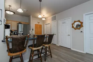 W129N6811 Northfield Dr, Menomonee Falls, WI 53051 - Photo 6