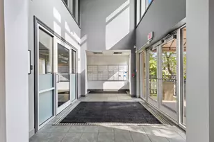 1515 N Van Buren St, Milwaukee, WI 53202 - Photo 18