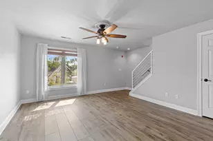 1515 N Van Buren St, Milwaukee, WI 53202 - Photo 10