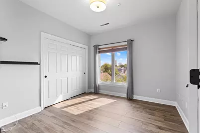 1515 N Van Buren St #403, Milwaukee, WI 53202 - Photo 12
