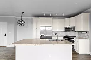 1515 N Van Buren St, Milwaukee, WI 53202 - Photo 6