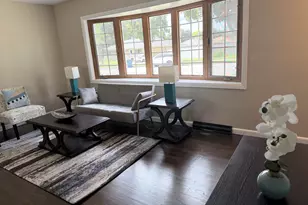 7713 W Verona Ct, Milwaukee, WI 53219 - Photo 4