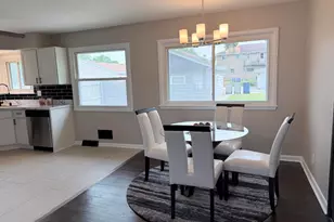 7713 W Verona Ct, Milwaukee, WI 53219 - Photo 6