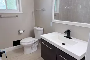 7713 W Verona Ct, Milwaukee, WI 53219 - Photo 16