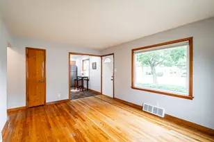3034 S 68th St, Milwaukee, WI 53219 - Photo 10