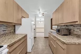 1255 N Sunnyslope Dr, Racine, WI 53406 - Photo 10