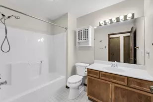 1255 N Sunnyslope Dr, Racine, WI 53406 - Photo 20