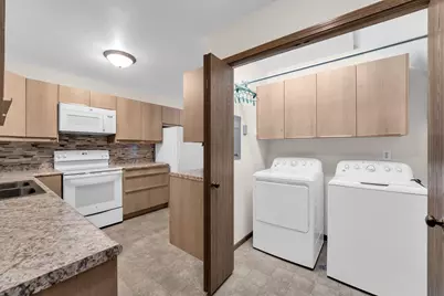 1255 N Sunnyslope Dr #104, Racine, WI 53406 - Photo 12