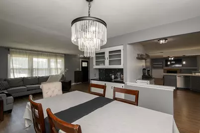 5515 N Shasta Dr, Glendale, WI 53209 - Photo 8