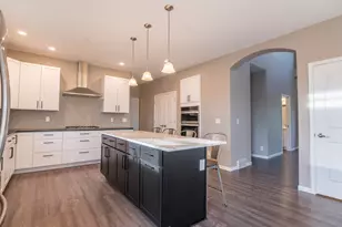 549 S 2nd St, Medford, WI 54451 - Photo 4