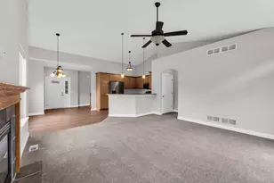 916 Langdon Ct, Racine, WI 53406 - Photo 10