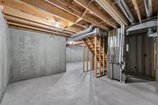 916 Langdon Ct, Racine, WI 53406 - Photo 38