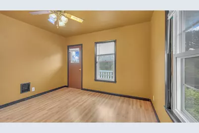 241  Amory St, Fond du Lac, WI 54935 - Photo 14
