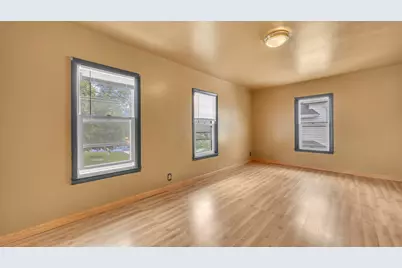 241  Amory St, Fond du Lac, WI 54935 - Photo 12
