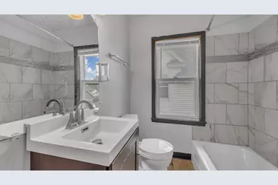 241  Amory St, Fond du Lac, WI 54935 - Photo 24