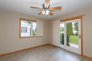 419 Jewel St, Juneau, WI 53039 - Photo 18
