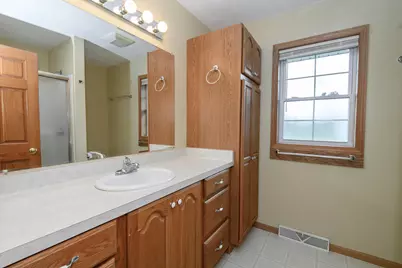 419  Jewel St, Juneau, WI 53039 - Photo 16