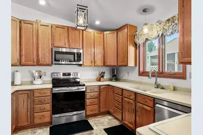 2810  44th St, Two Rivers, WI 54241 - Photo 18