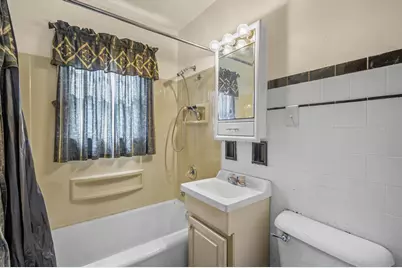 4908 N 27th St, Milwaukee, WI 53209 - Photo 10
