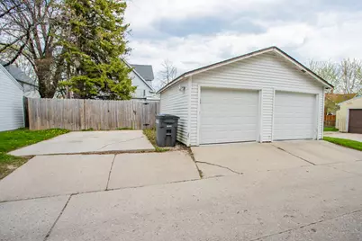 2012 N 20th St, Sheboygan, WI 53081 - Photo 34