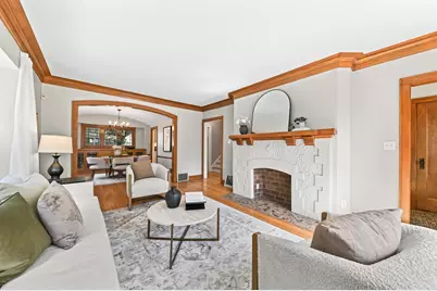 6116  Washington Cir, Wauwatosa, WI 53213 - Photo 4