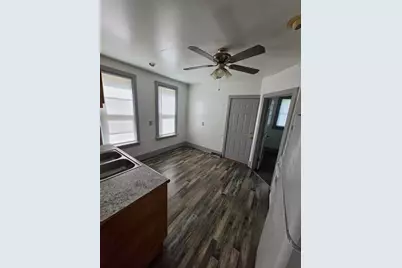 3737 N 10th St, Milwaukee, WI 53206 - Photo 8