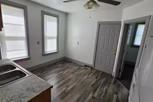 3737 N 10th St, Milwaukee, WI 53206 - Photo 8