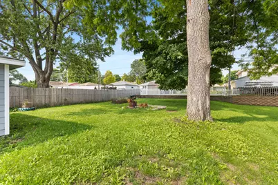 2559 S 84th St, West Allis, WI 53227 - Photo 20