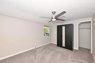4551 S 50th St, Greenfield, WI 53220 - Photo 8