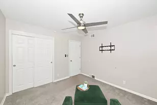 4551 S 50th St, Greenfield, WI 53220 - Photo 12