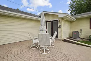 1121 Jean St, Racine, WI 53182 - Photo 24