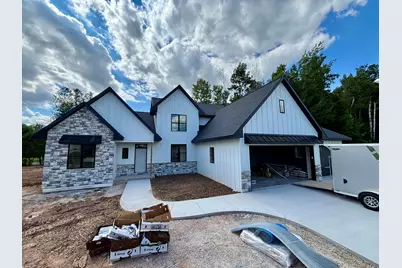 338  Mosie Ct, Manitowoc, WI 54220 - Photo 1