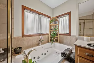 165  Chelsea Ln, Racine, WI 53182 - Photo 36
